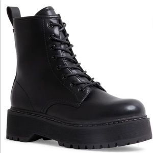 Steve Madden Betty Lace-Up Platform Combat Boots